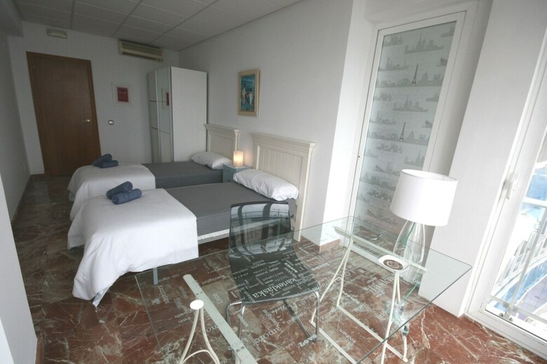 Apartamentos Col�n