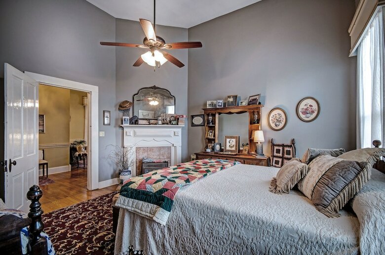 Clyde And Marie's Bed & Breakfast