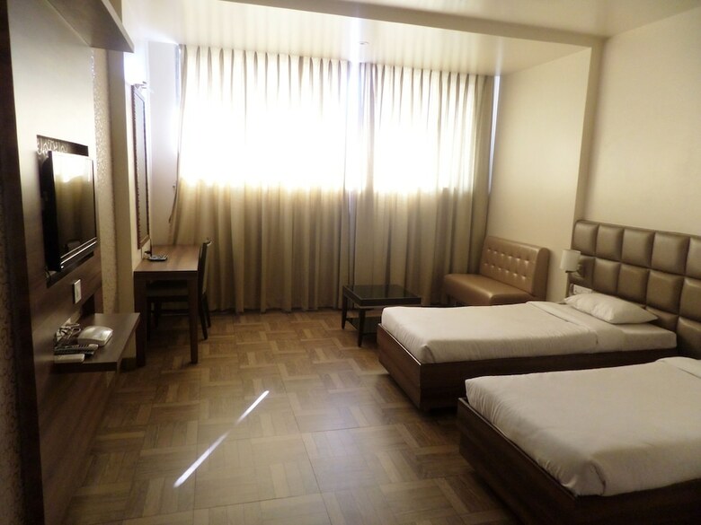 Hotel Rajvikas Residency