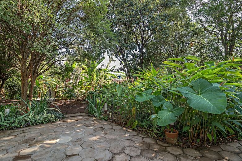 Hotel Su�tes No Quintal