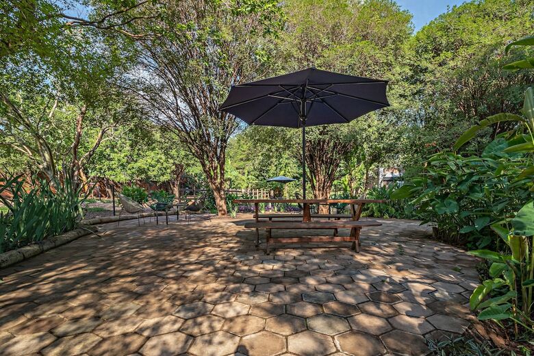 Hotel Su�tes No Quintal