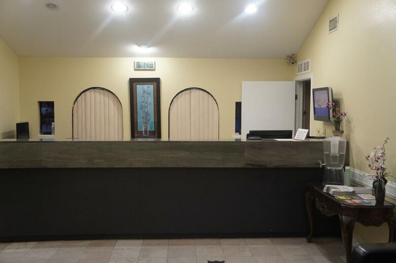 Hotel Americas Best Value Inn Harlingen