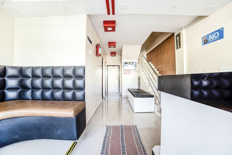 Fabhotel Blue Orchid Railway Station