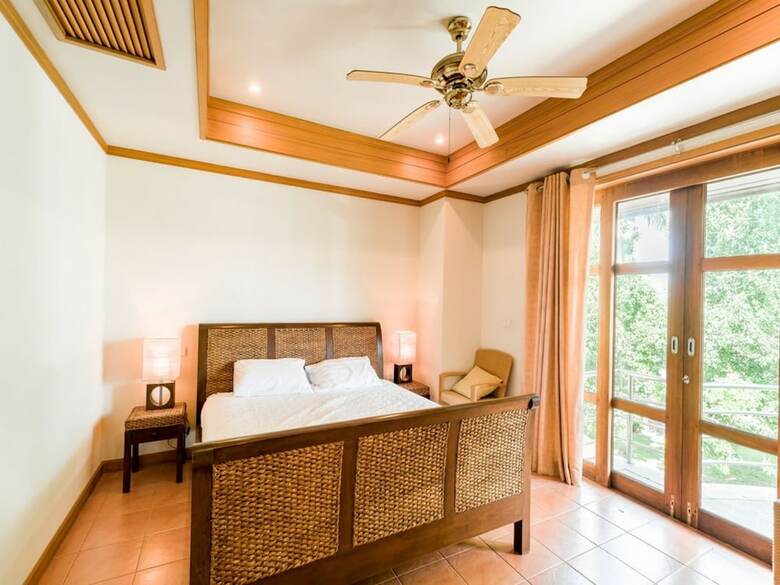 3 Bedroom Villa Beach Front Resort Tg12