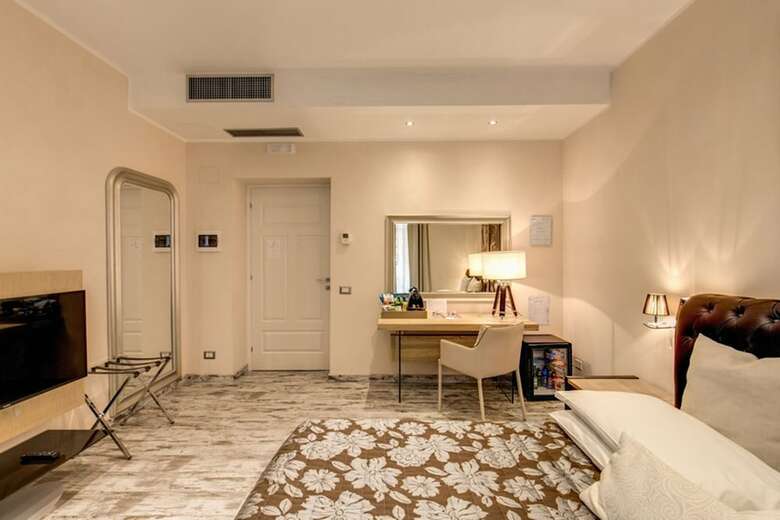 Hotel Colonna 18