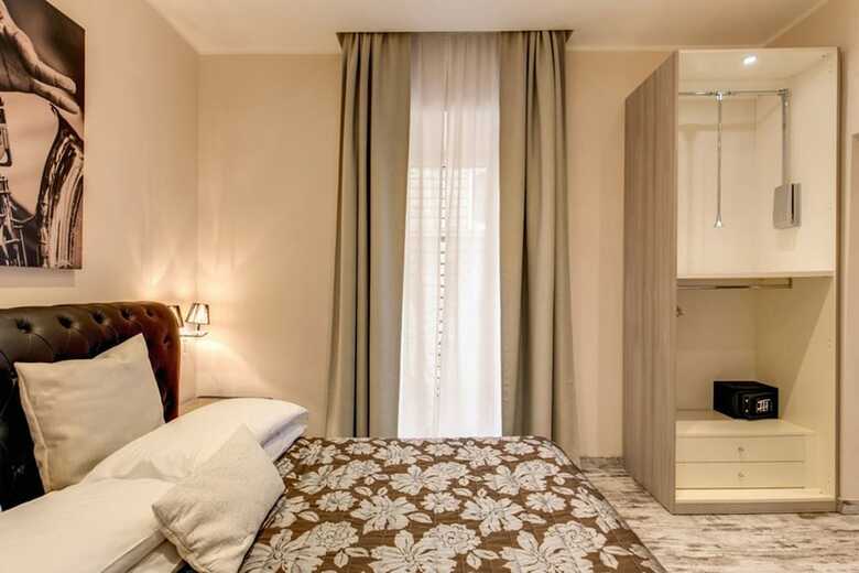 Hotel Colonna 18