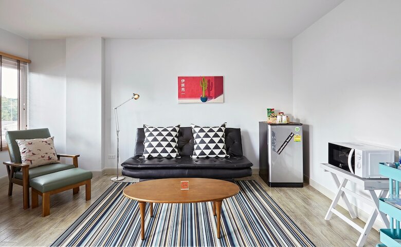 Hotel Chez Bure - Bure Homestay