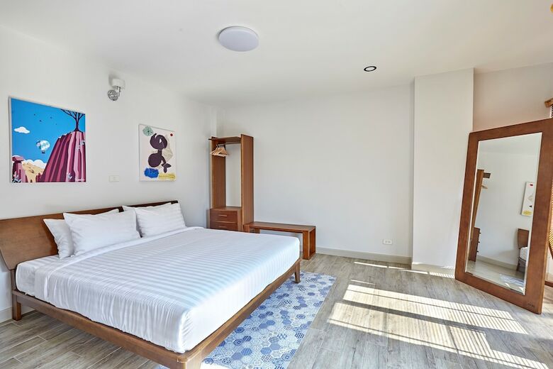 Hotel Chez Bure - Bure Homestay