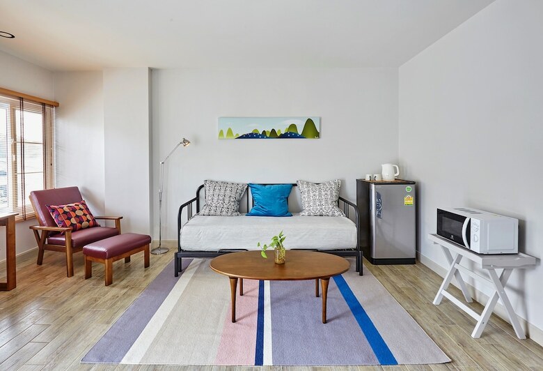 Hotel Chez Bure - Bure Homestay