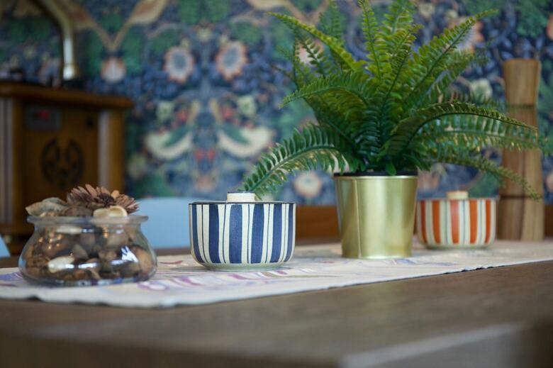 Hotel Chez Bure - Bure Homestay