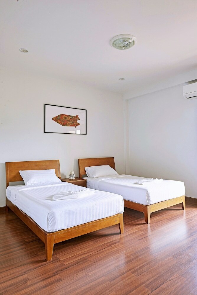 Hotel Chez Bure - Bure Homestay
