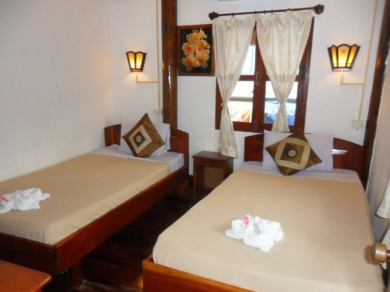 Hotel Rattana Guesthouse