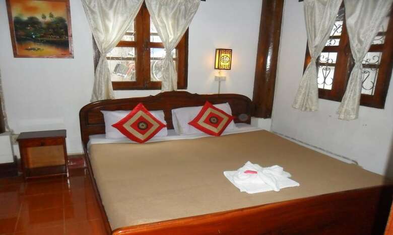 Hotel Rattana Guesthouse