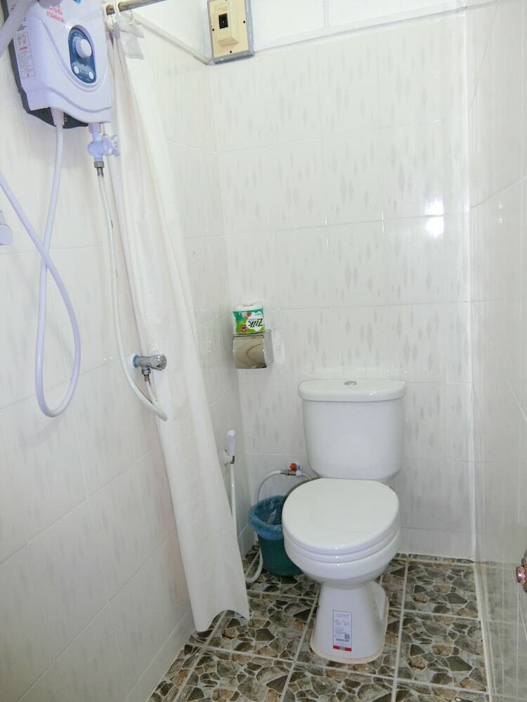 Hotel Rattana Guesthouse