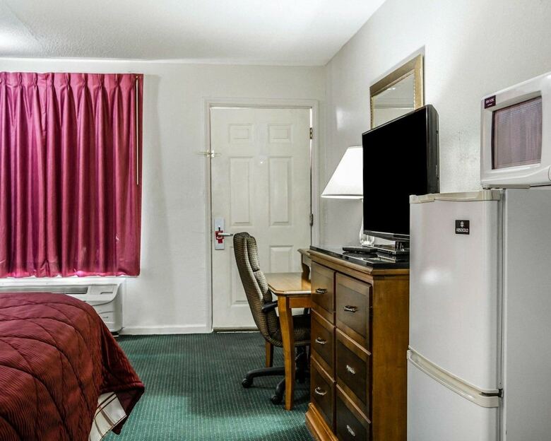 Hotel Econo Lodge Inn & Suites