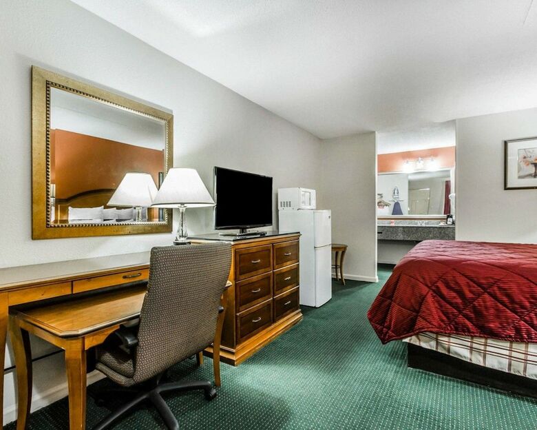 Hotel Econo Lodge Inn & Suites