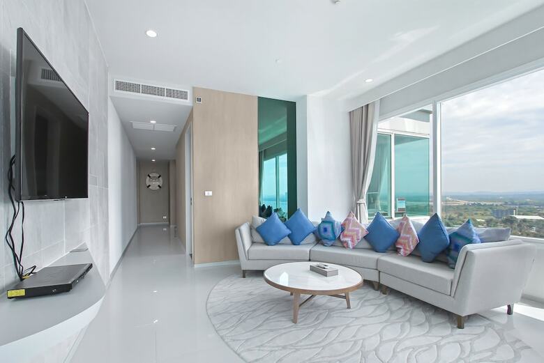 Hotel White Sand Beach Residences Pattaya
