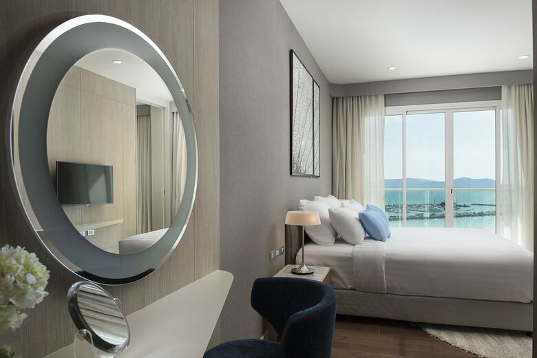 Hotel White Sand Beach Residences Pattaya