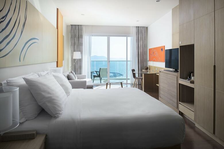 Hotel White Sand Beach Residences Pattaya