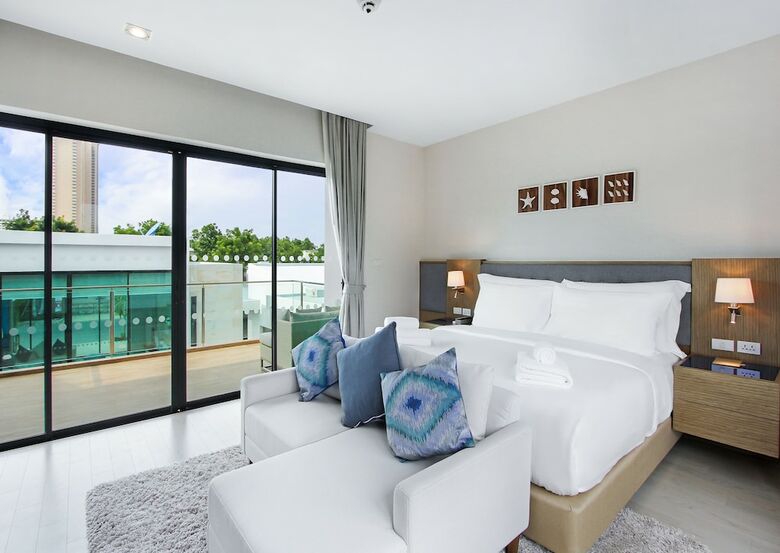 Hotel White Sand Beach Residences Pattaya