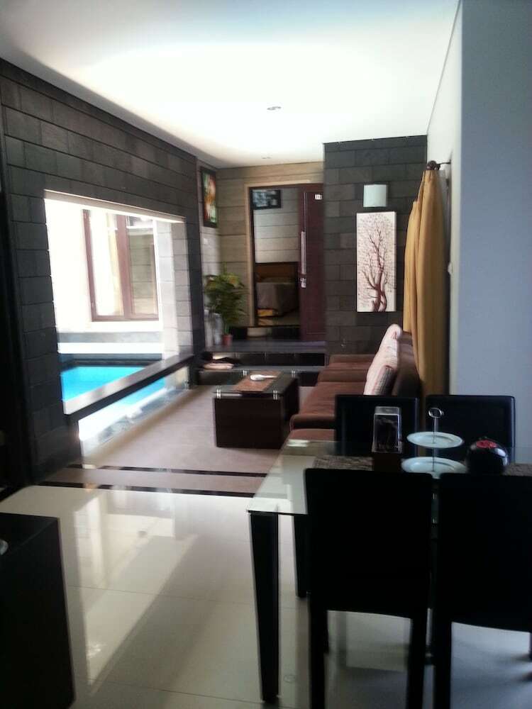 Villa Kubu D' Bukit Jimbaran