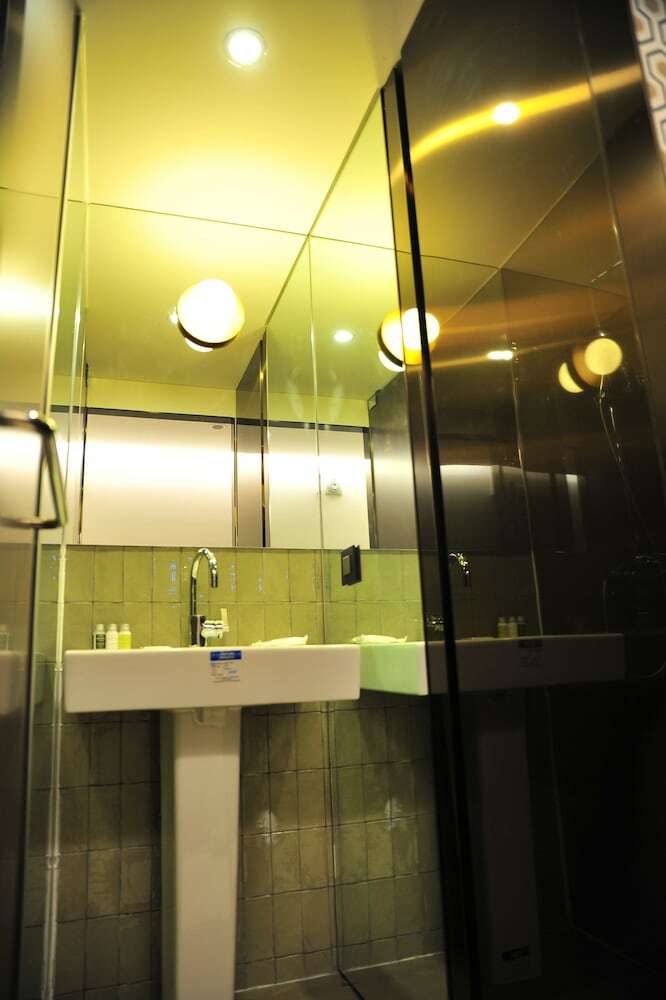 Dominique Hotel