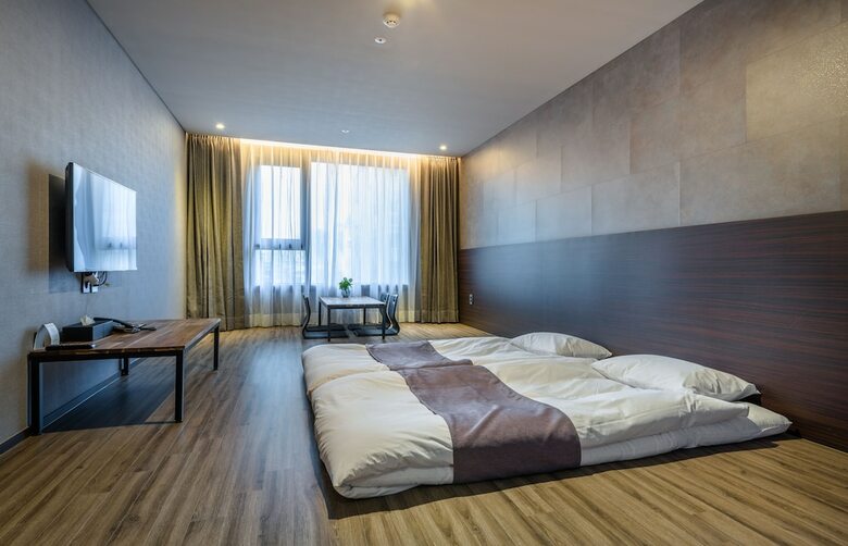 Hotel With Jeju
