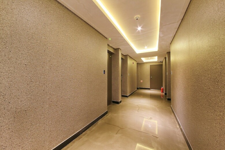 Cnc 1st Street Hotel