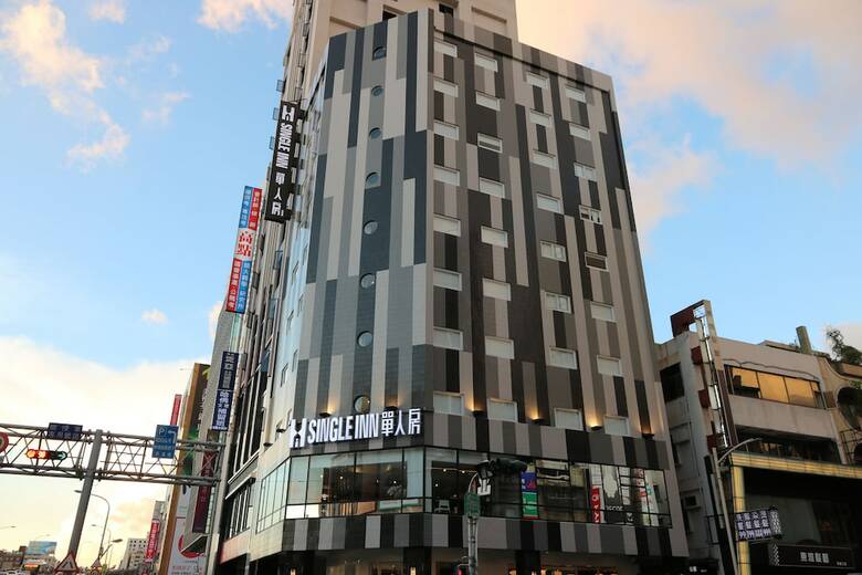 Hostal Single Inn Kaohsiung Station Hostel