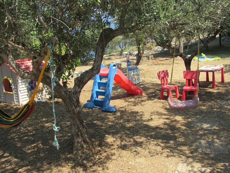Apartamentos Kalypso Guesthouses