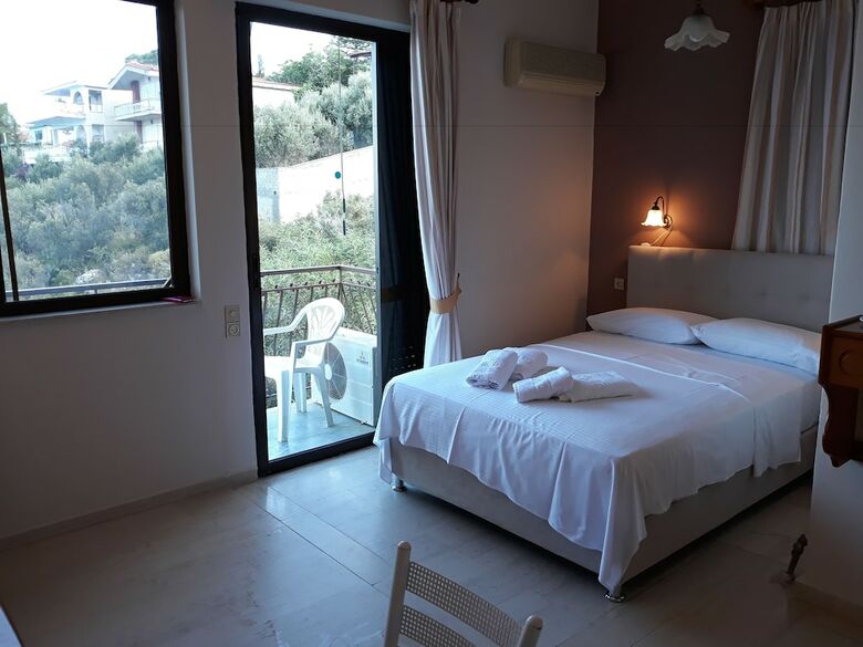 Apartamentos Kalypso Guesthouses