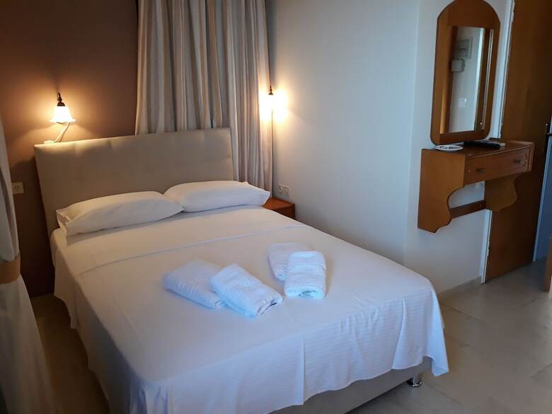 Apartamentos Kalypso Guesthouses