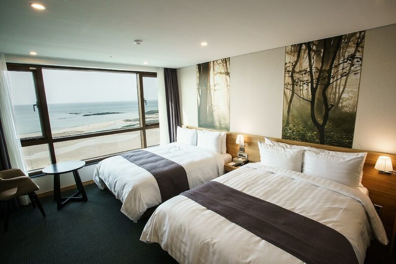 Utop Ubless Hotel