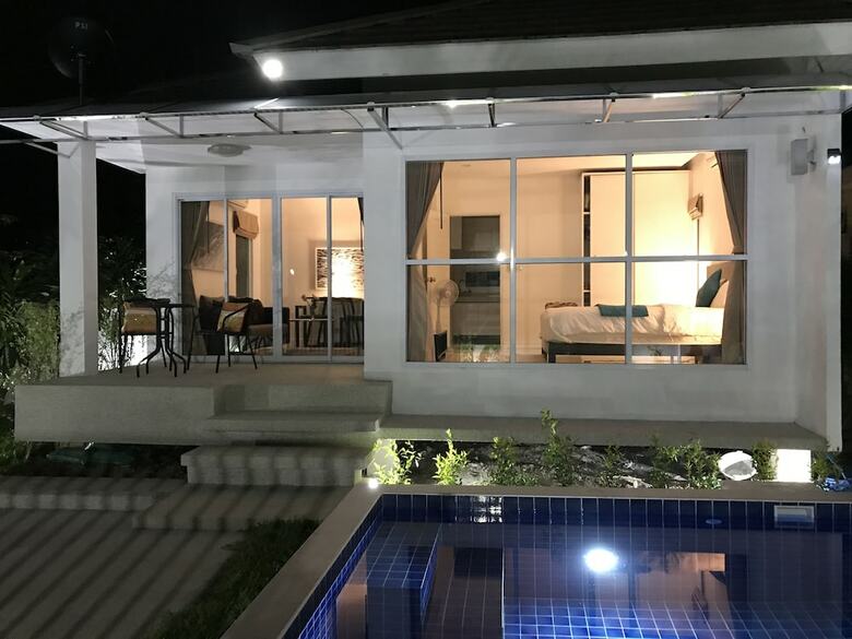 2 Bedroom Pool Villa Walk To Beach