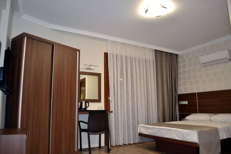 Gulluk Life Hotel