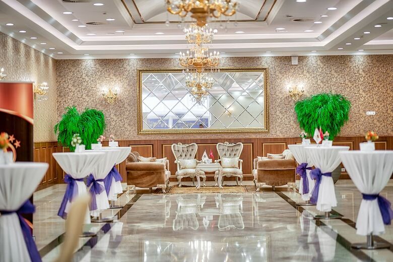 Atakosk Hotel