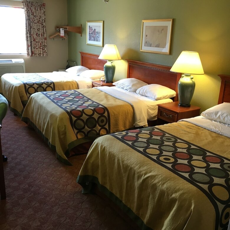 Motel Super 8 By Wyndham Howe