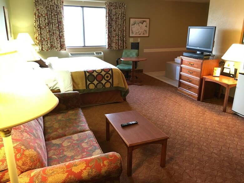 Motel Super 8 By Wyndham Howe