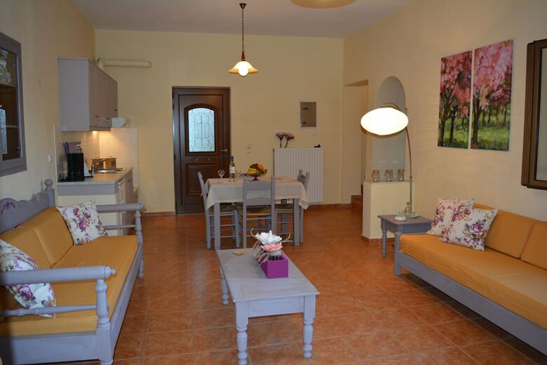 Aparthotel Elianthos Villa