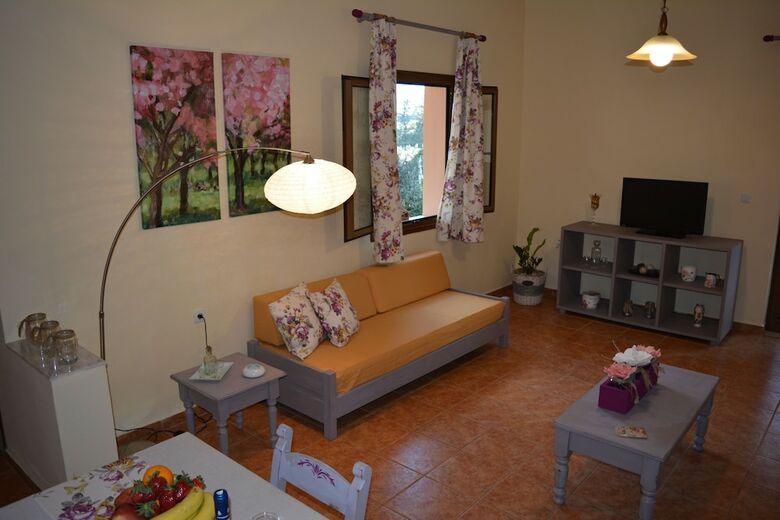 Aparthotel Elianthos Villa