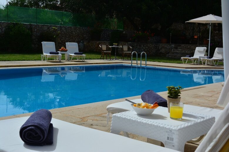 Aparthotel Elianthos Villa