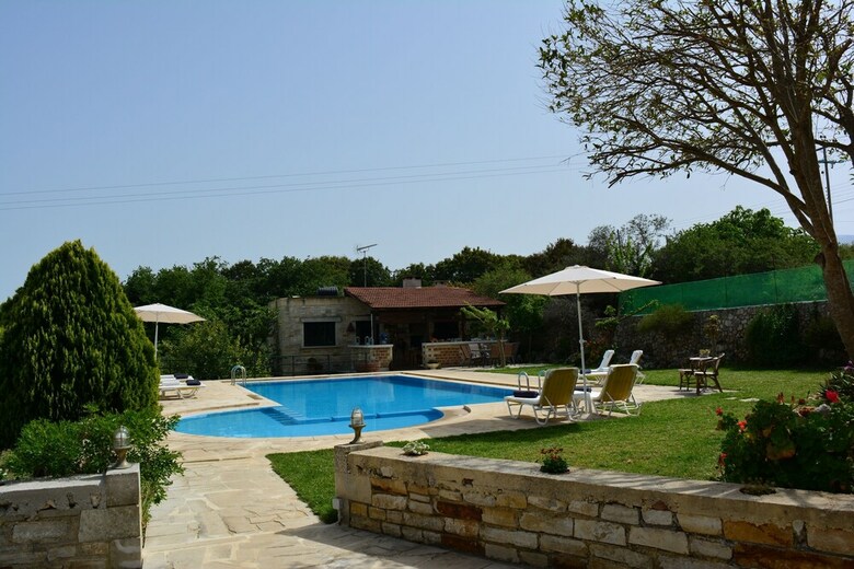 Aparthotel Elianthos Villa