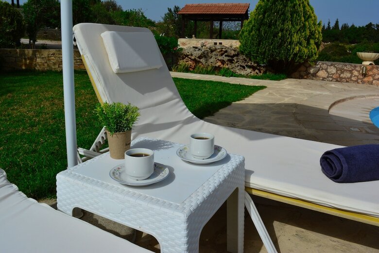 Aparthotel Elianthos Villa