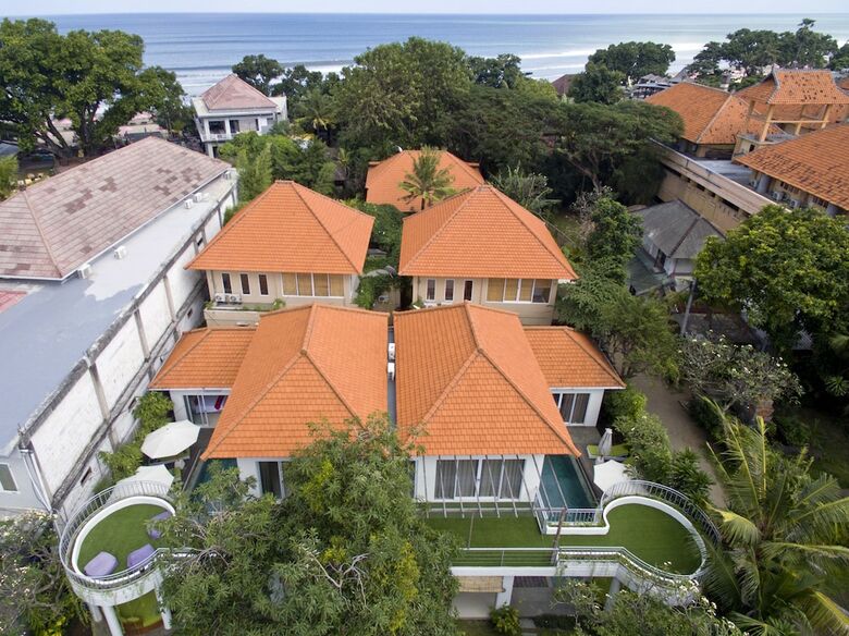 Del Mar Beach Villas-3 Bedroom Private Pool