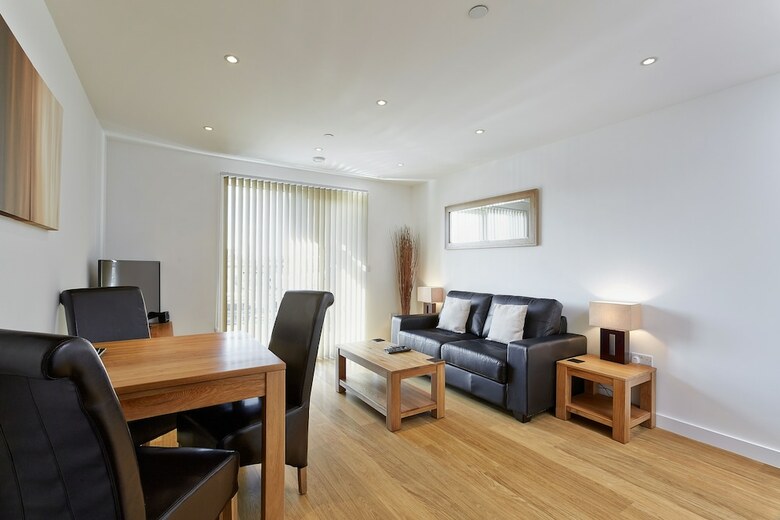 Lexington Apartments By Flying Butler