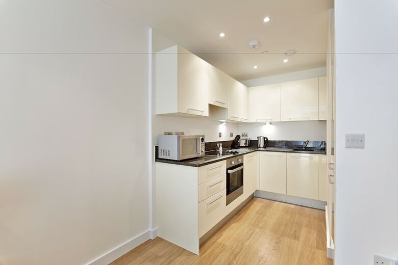Lexington Apartments By Flying Butler