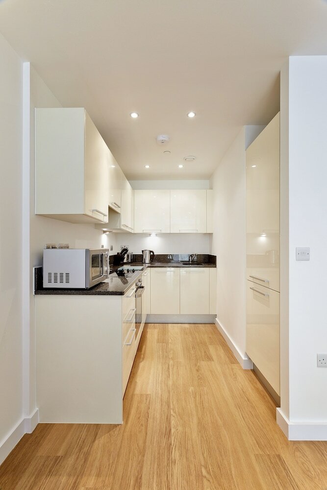 Lexington Apartments By Flying Butler