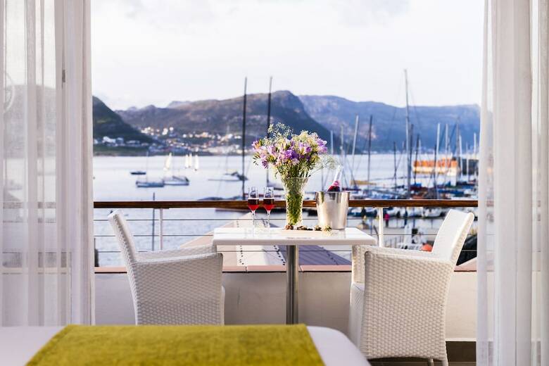 Aha Simon's Town Quayside Hotel