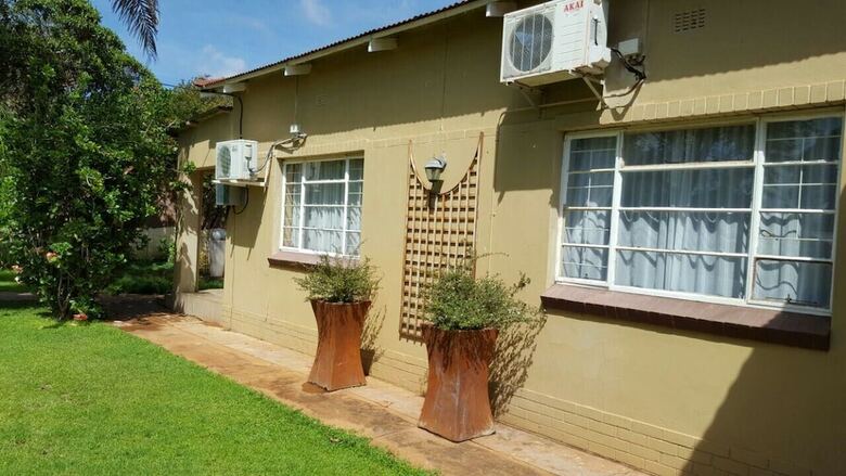 Hotel Africa's Eden Too Guesthouse