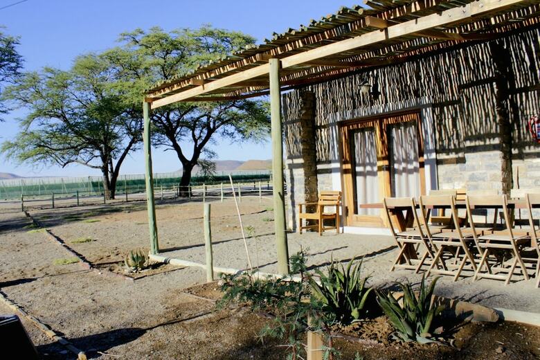 Hotel Neuras Wine & Wildlife Estate